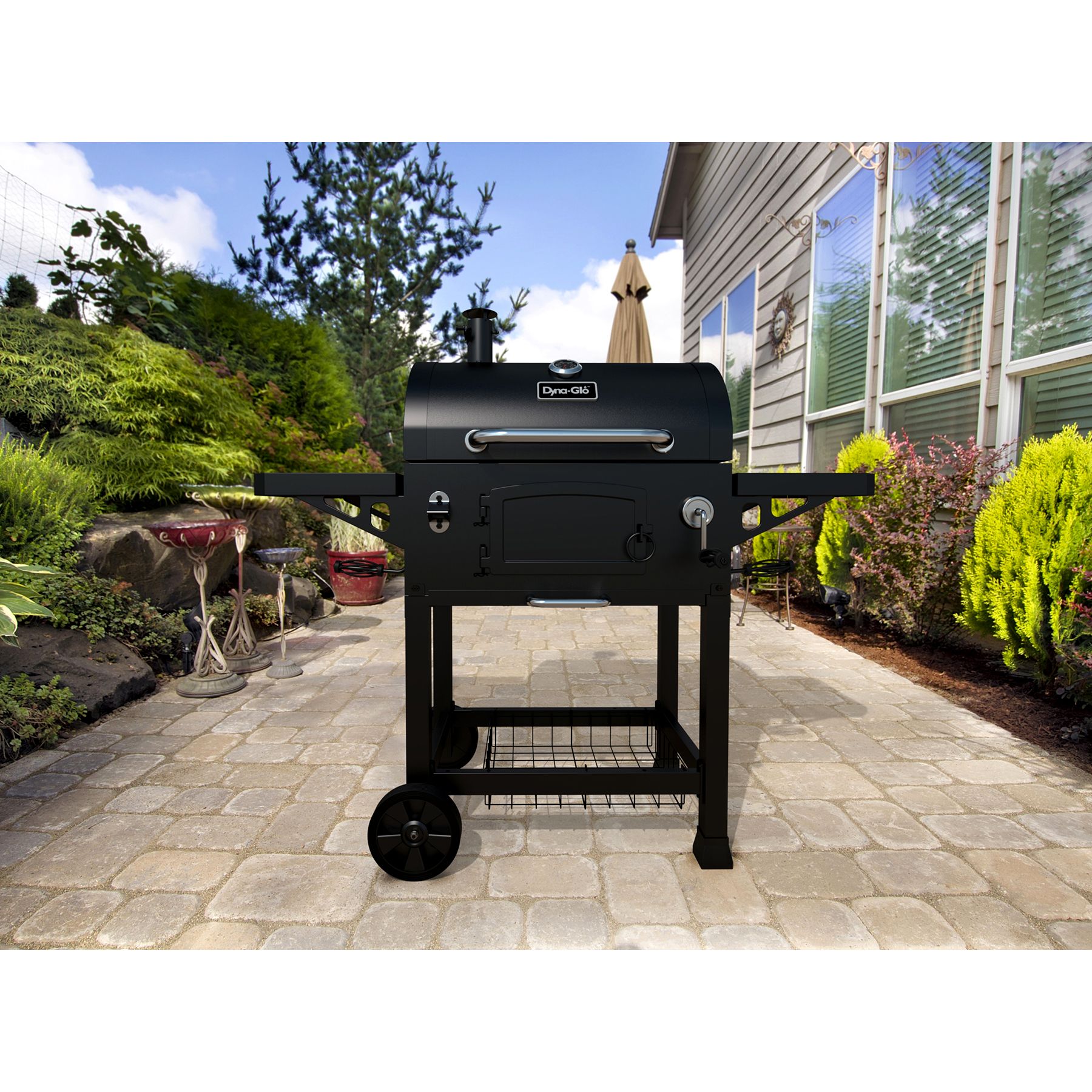 Heavy duty outlet charcoal grill