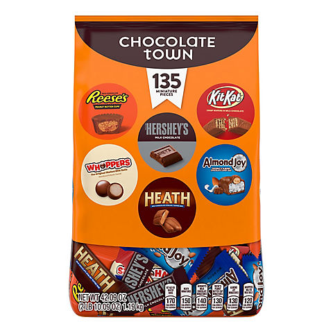 Hershey's Chocolate Town Variety Pack, 135 ct.