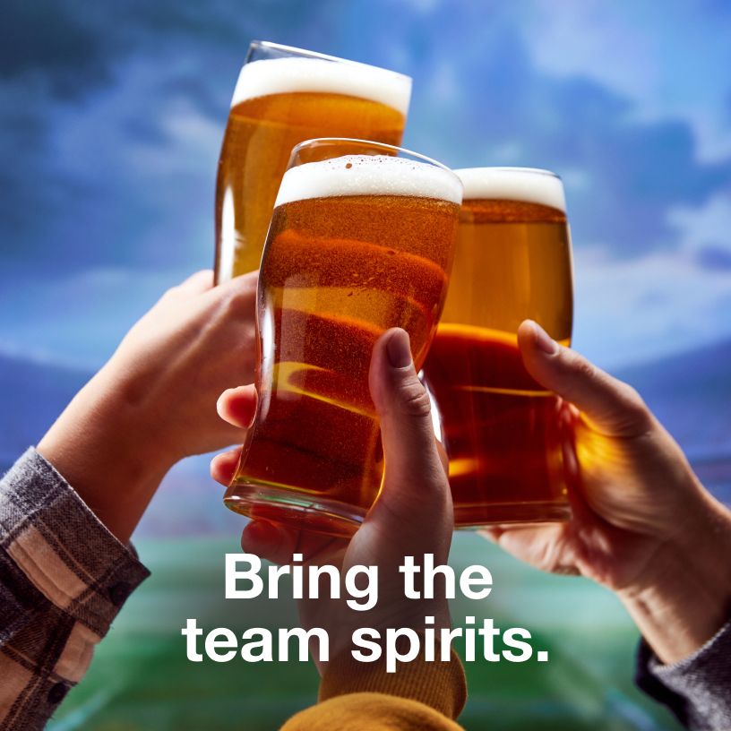 Cheers-ing pint glasses. Bring the team spirits.