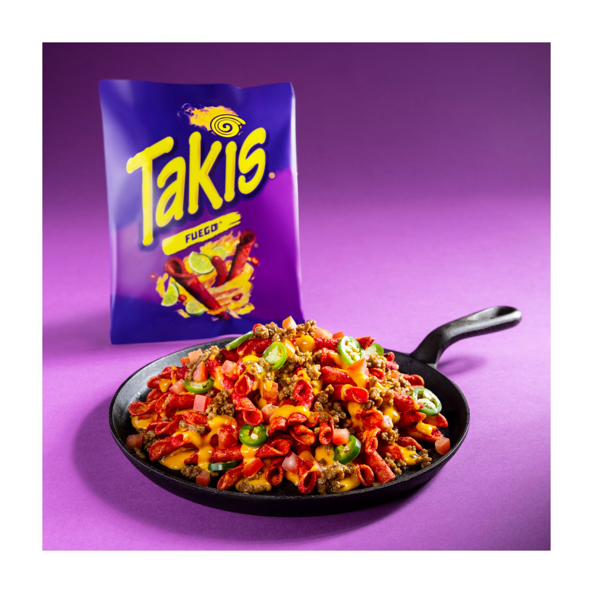 Takis Fuego Rolled Spicy Tortilla Chips, Hot Chili Pepper Lime Flavored Hot  Chips, Multipack 6 Individual Bags, 4 Ounces Each