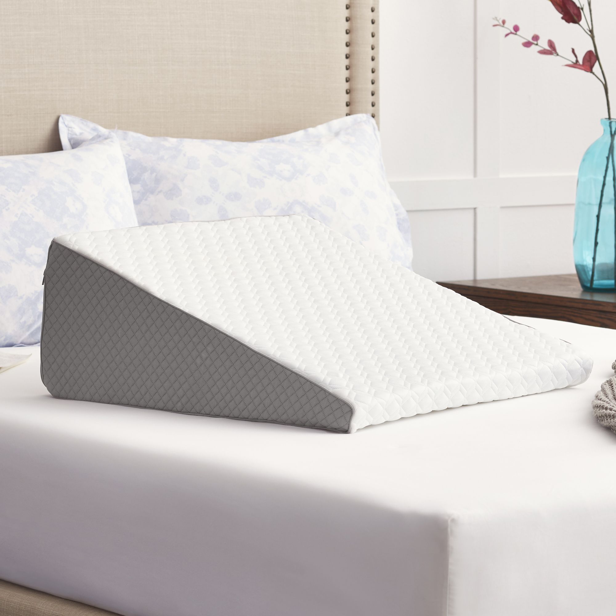 Flexicomfort Memory Foam Wedge Pillow for Sleeping with Adjustable