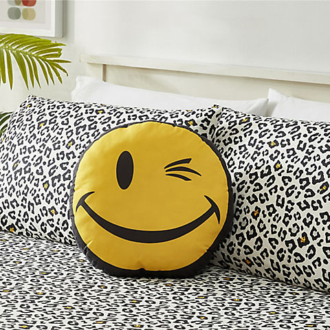 Joe Boxer Fun Prints Ultra Soft Smile Wink Pillow