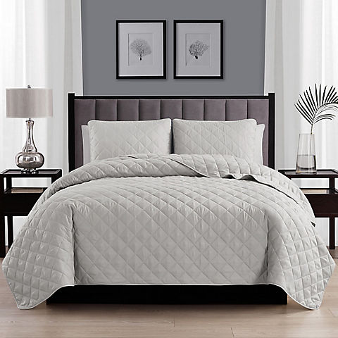 Swift Home Cozy and Soft Light Gray Diamond Stitch Quilt Bedspread Coverlet Set