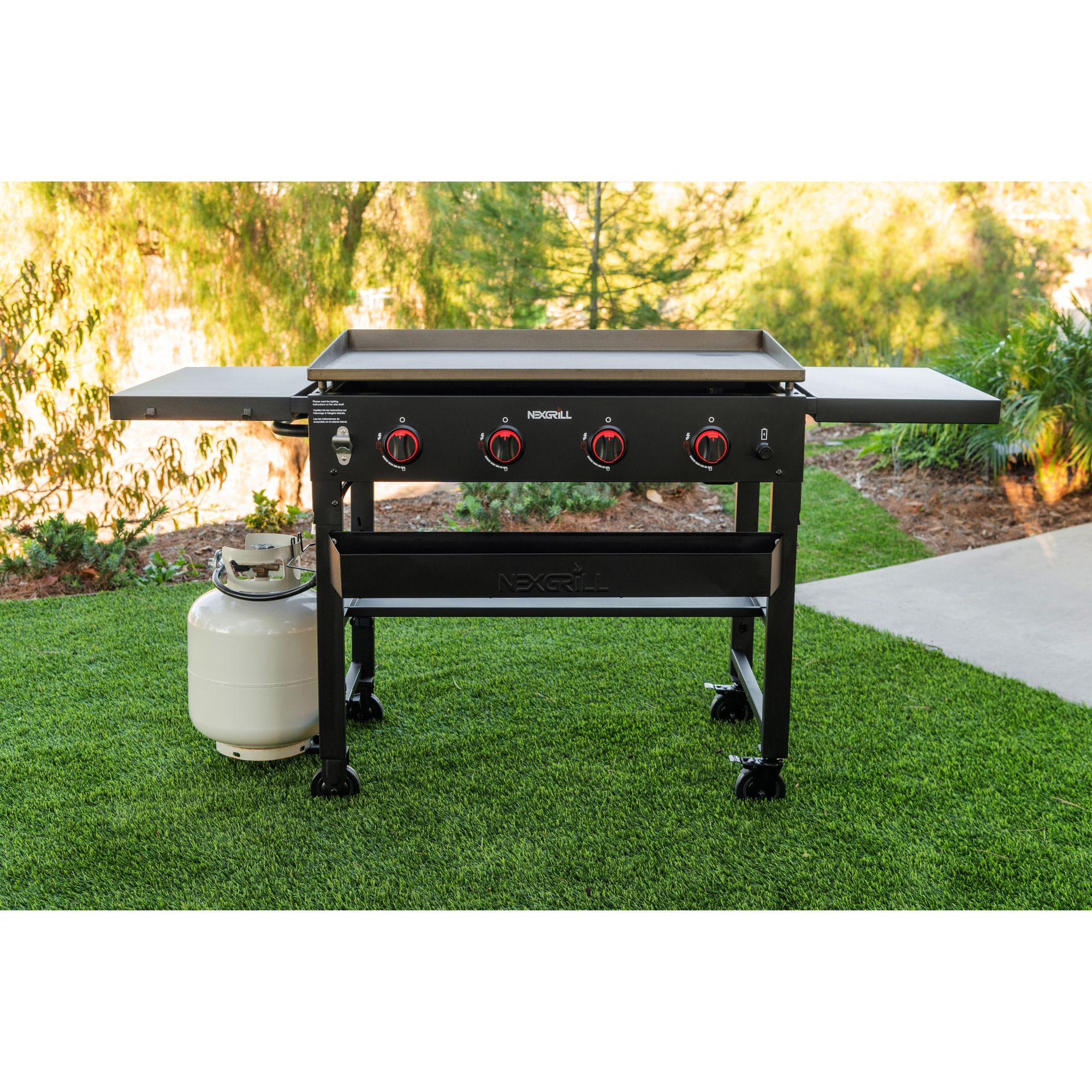 4-Burner Propane Flat Top Grill in Black with Lid