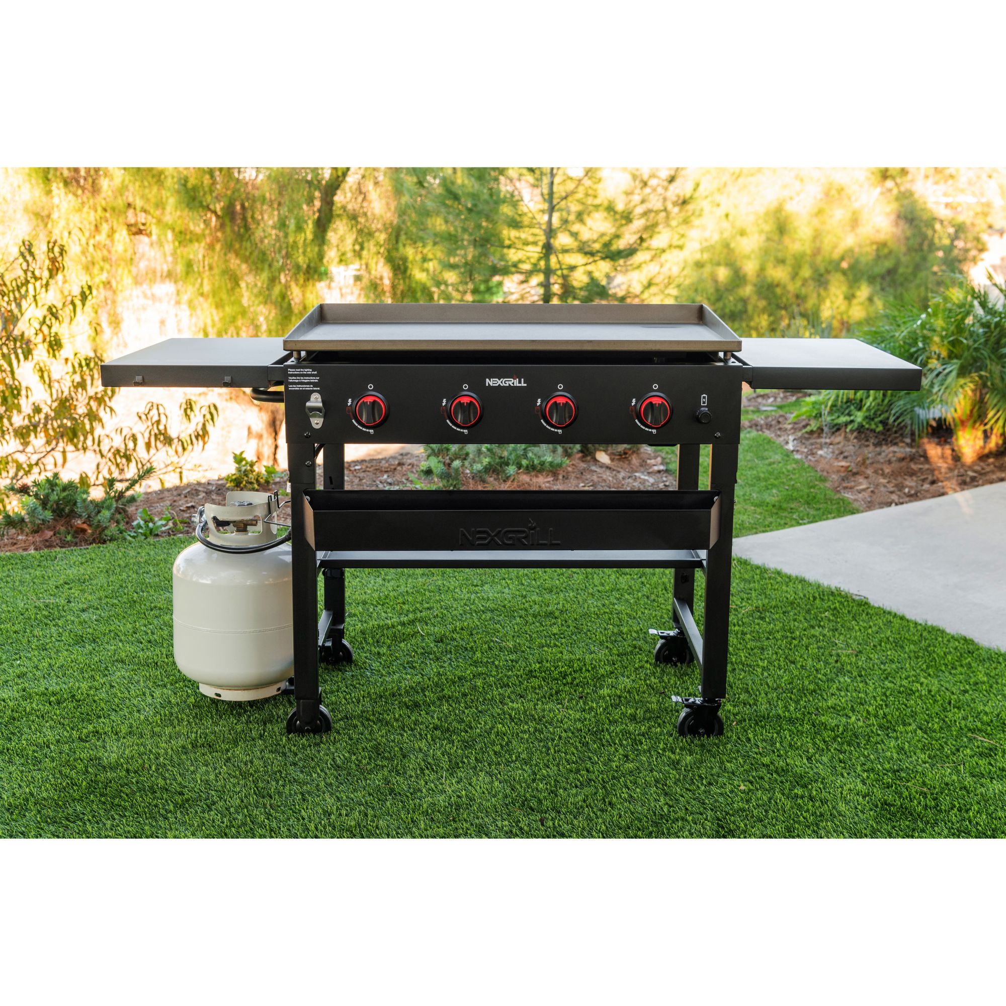 91 3-Piece 4-Burner Propane/Natural Gas BBQ Grill Island