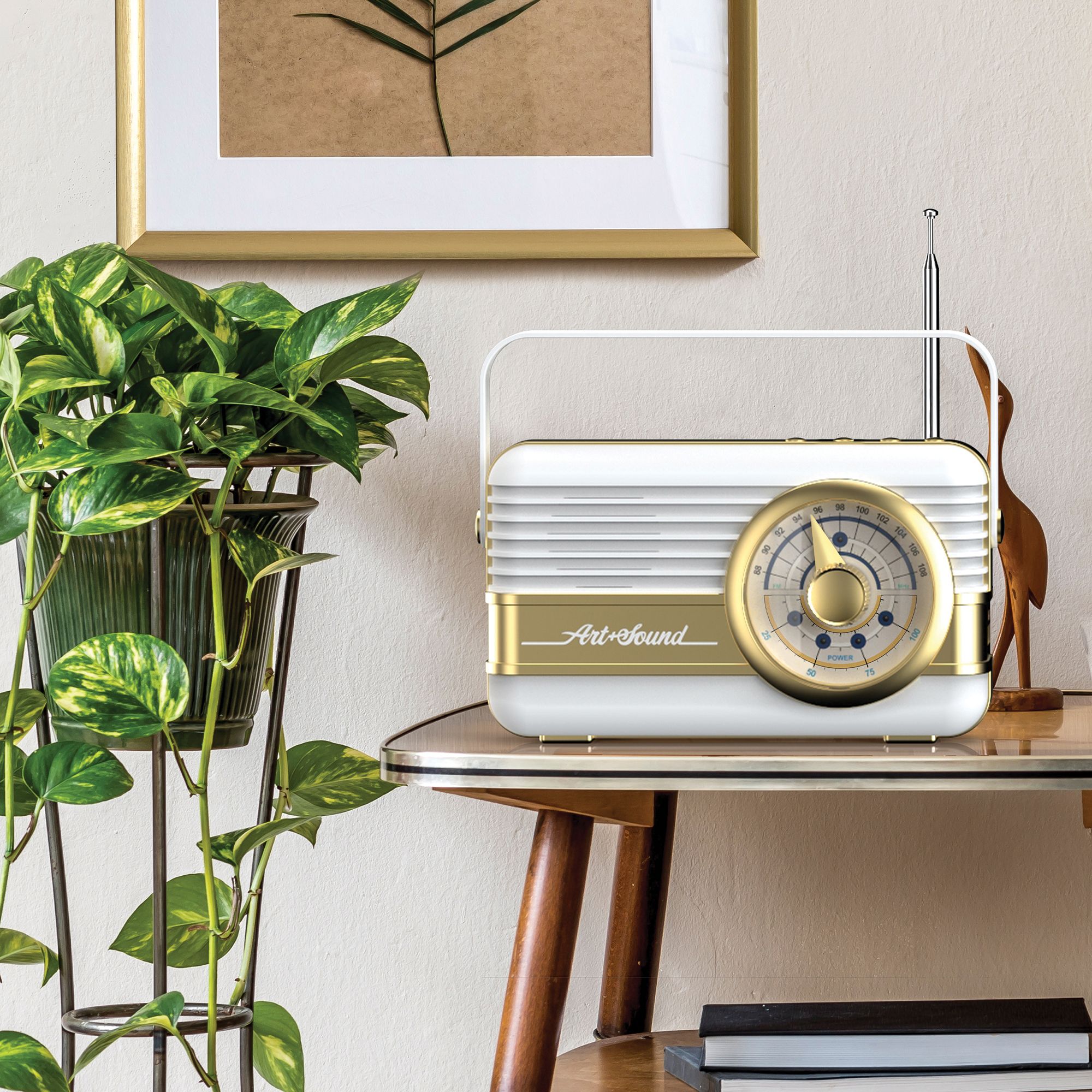 Vintage Bluetooth/FM Radio Speaker - White