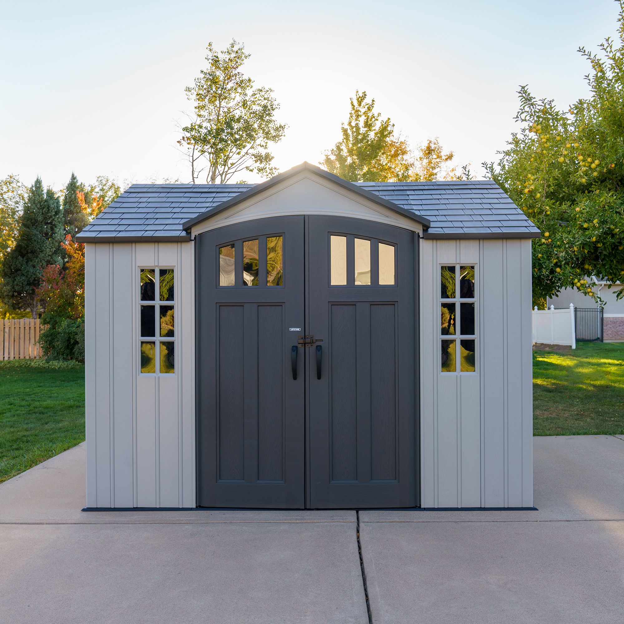 Lifetime 60243 10 x 8 Ft. Outdoor Storage Shed : : Patio