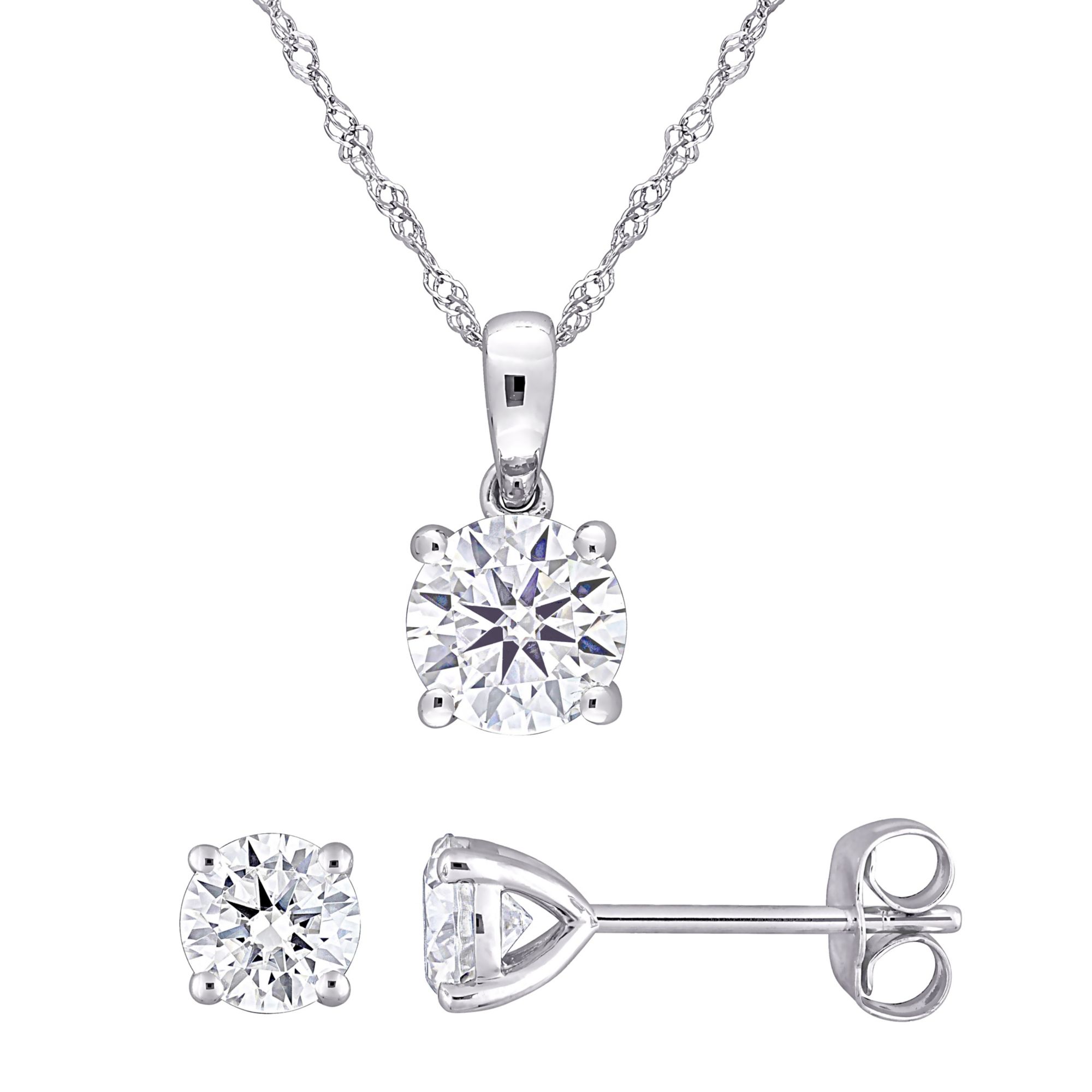 Solitaire earrings and store pendant set