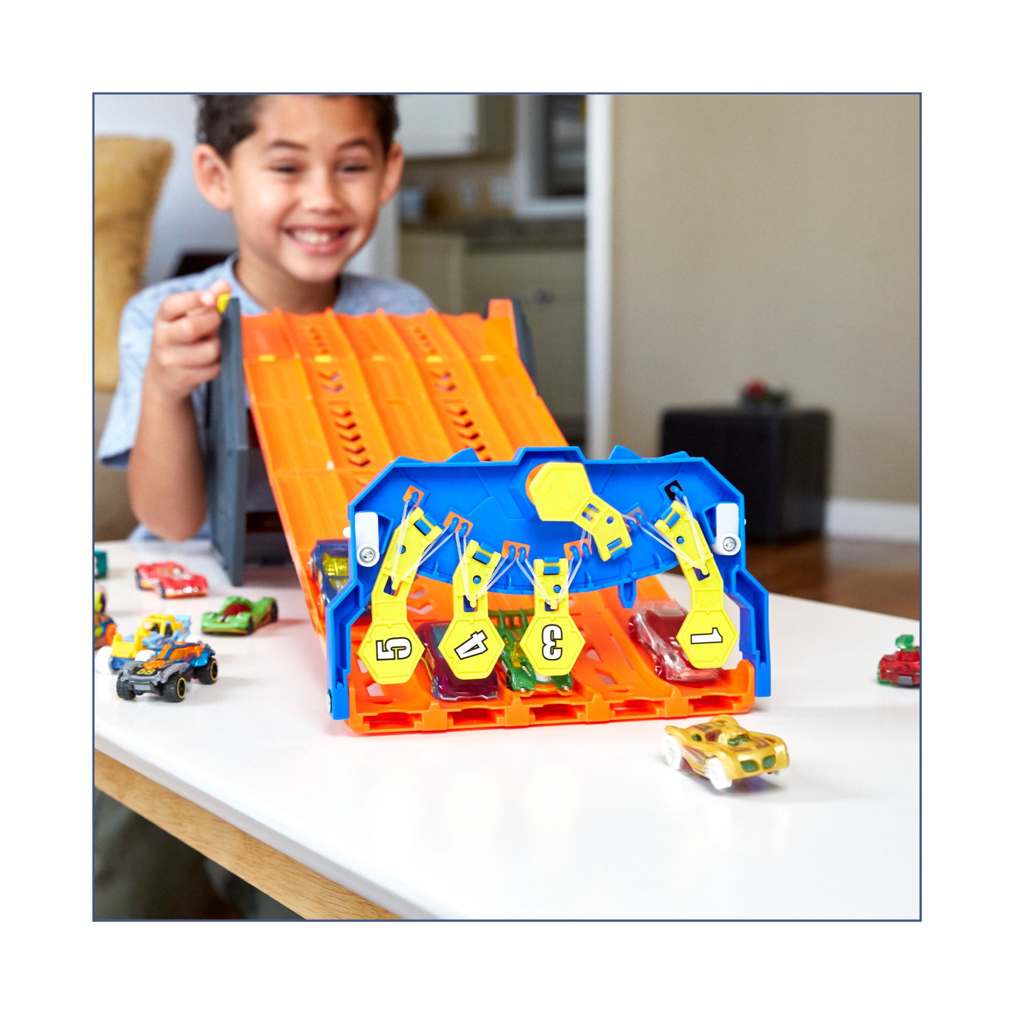 NEW Hot Wheels Roll Out Raceway Track Set Review