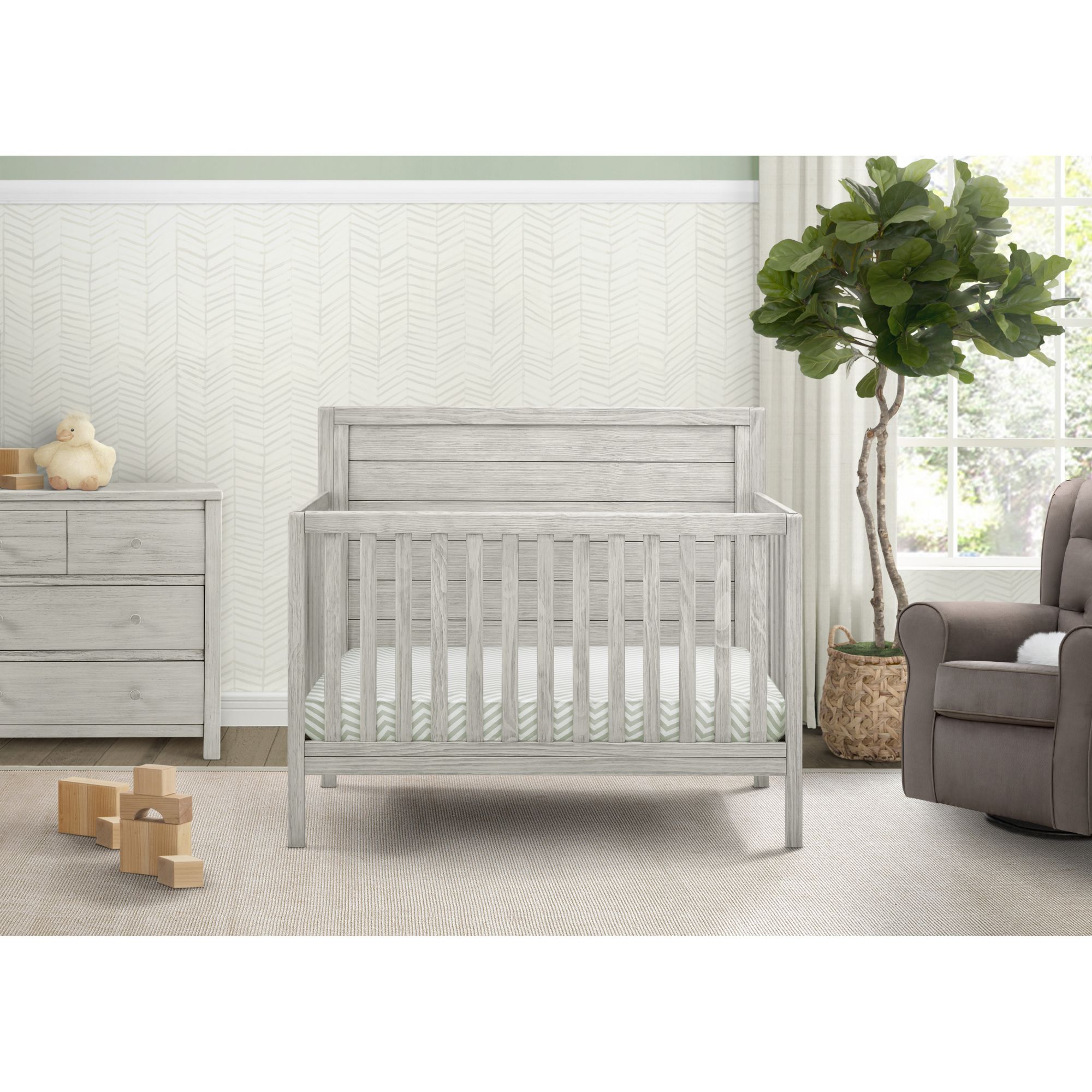 Convertible best sale crib delta