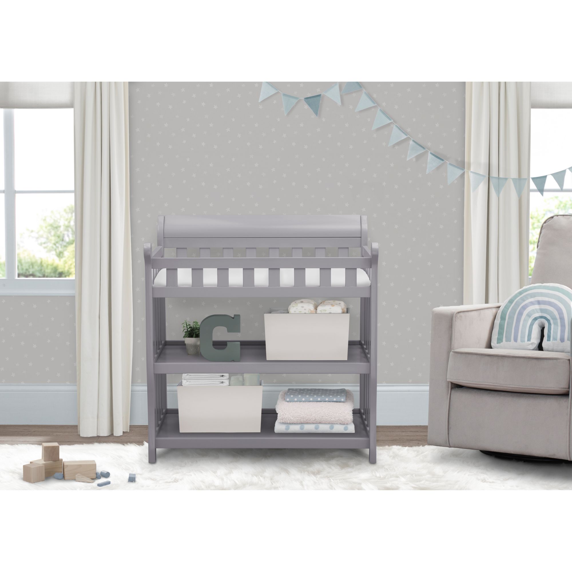 Delta childrens outlet changing table