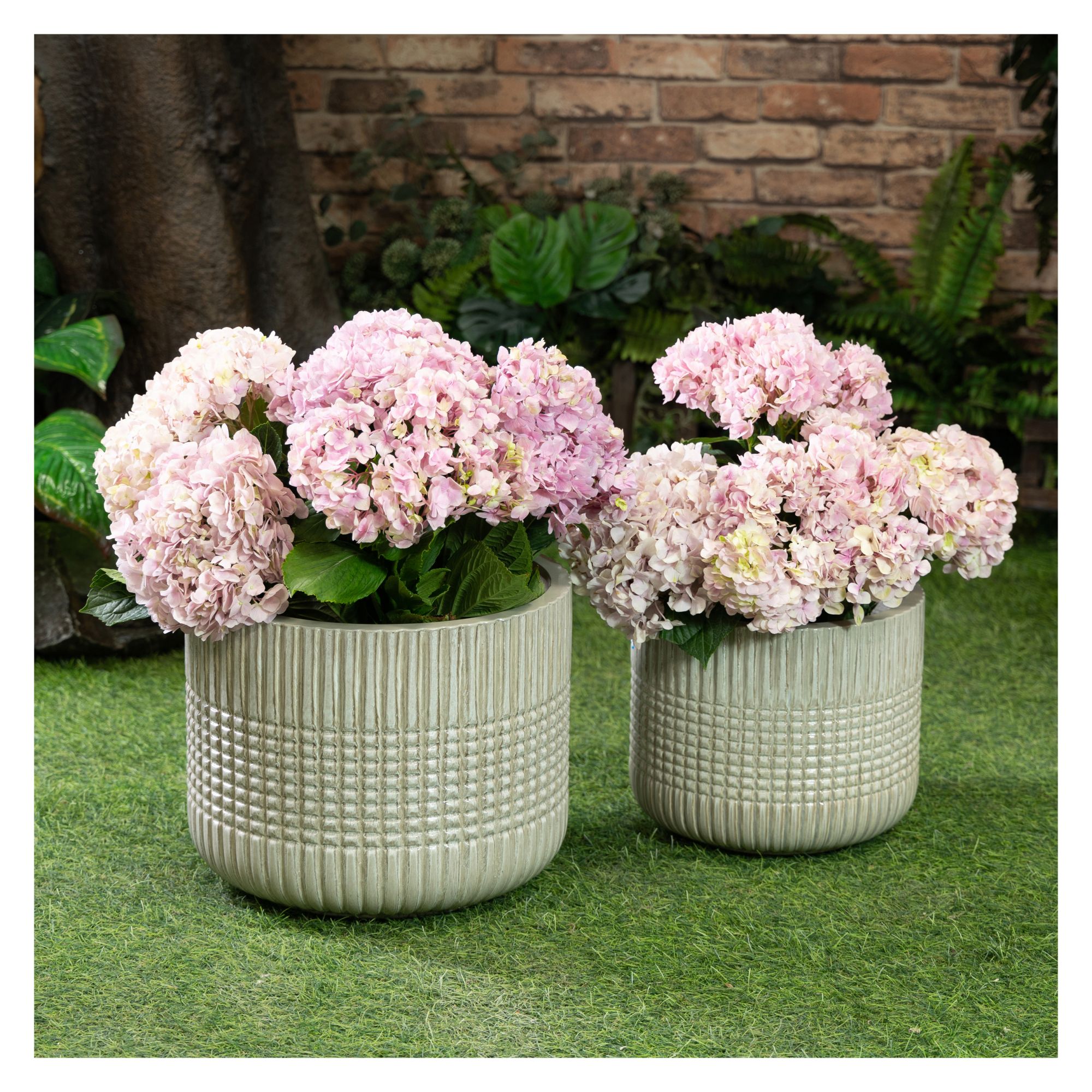 Berkley Jensen 2 pc. Farmhouse Textured Planter Set | BJ's Wholesale Club