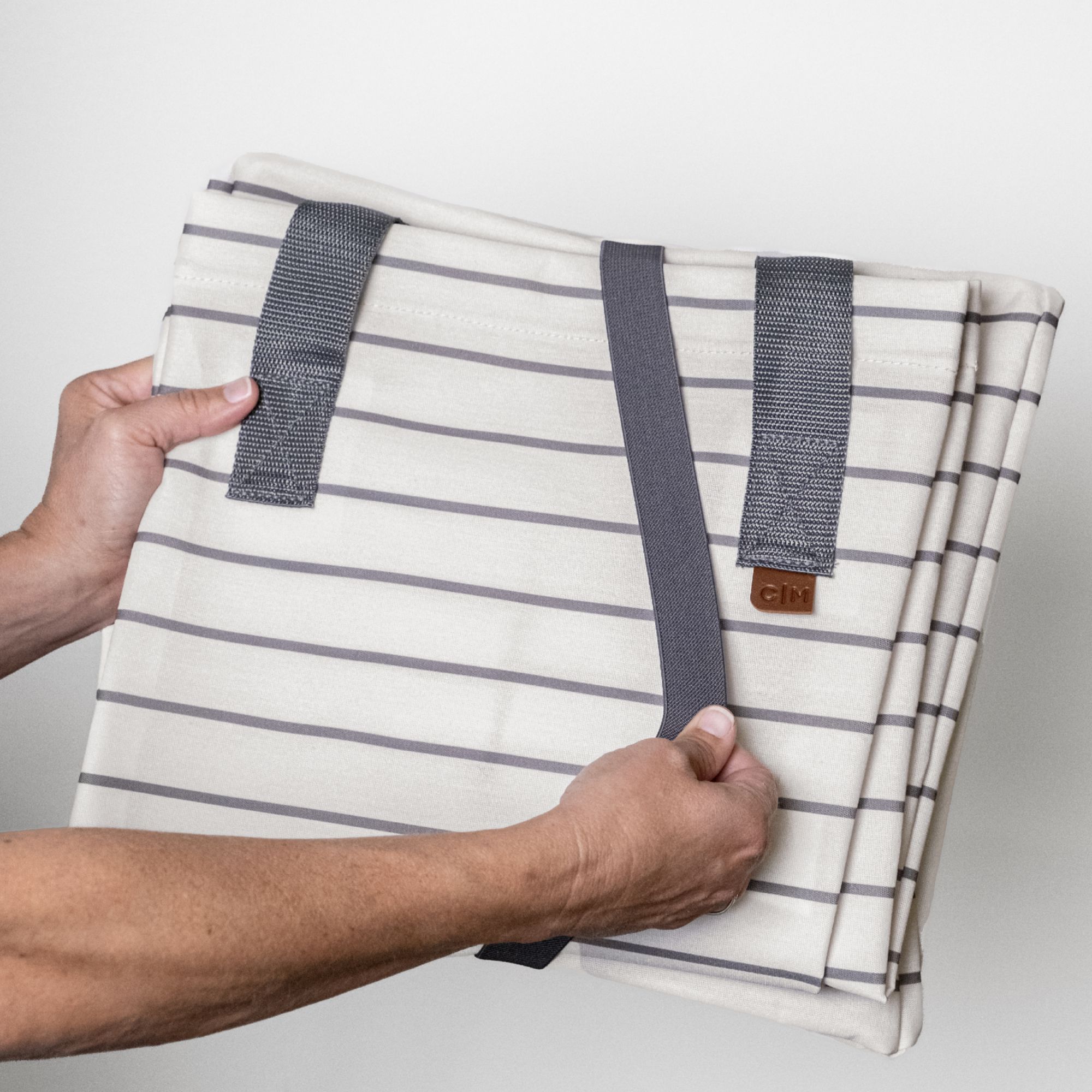 CleverMade Foldable Hamper