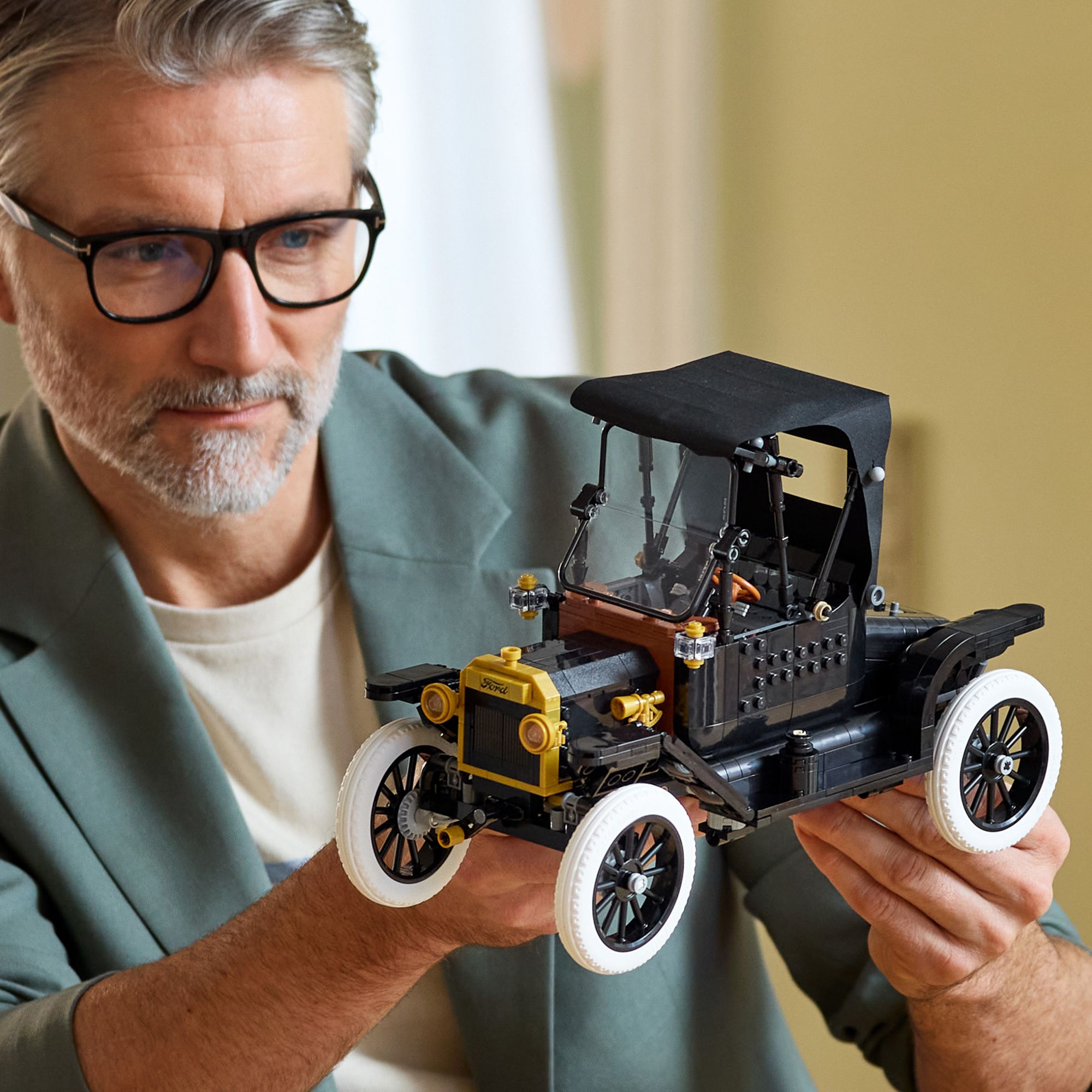 LEGO Icons Ford Model T Building Set 11376