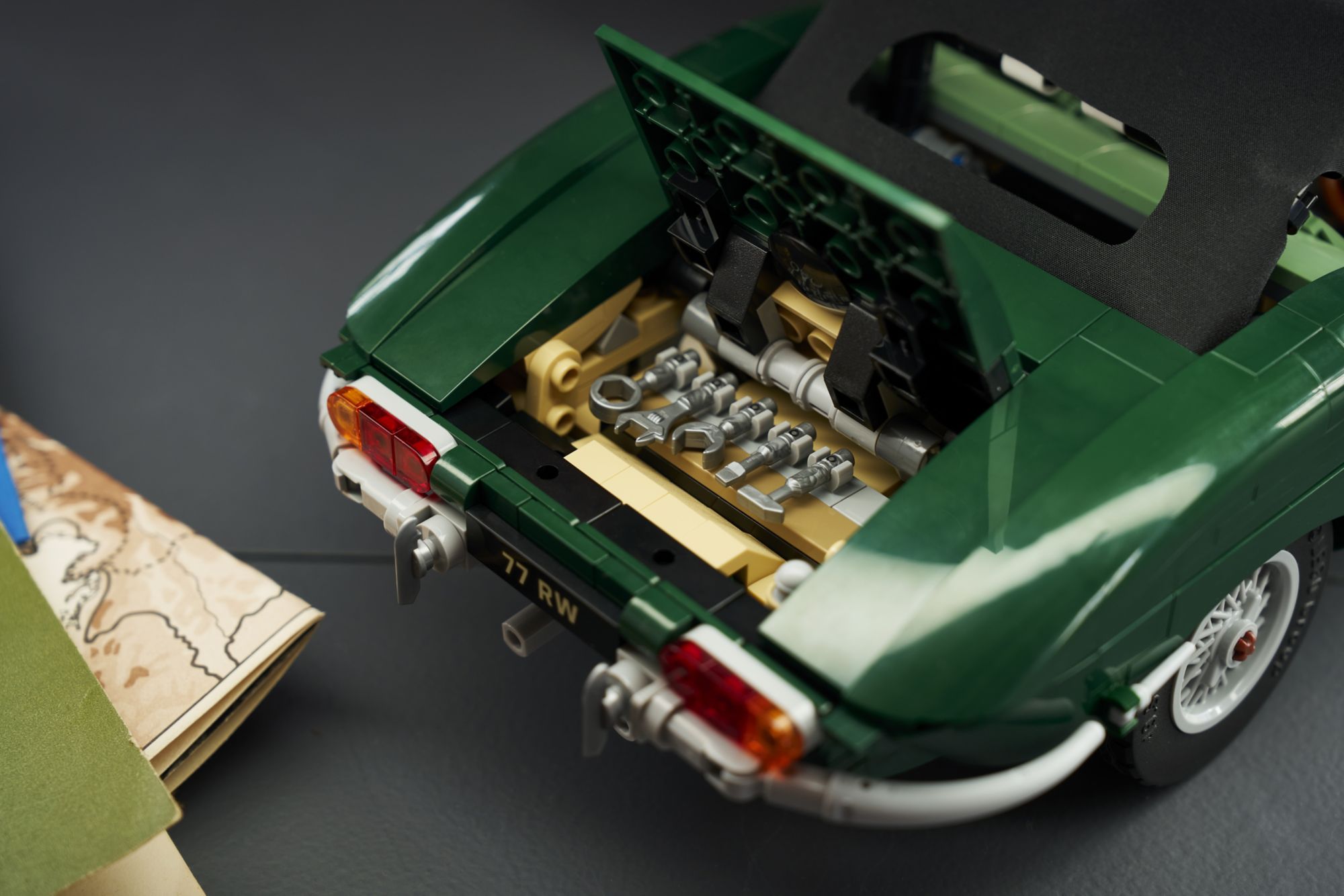LEGO Icons Jaguar E-Type Building Set 11381