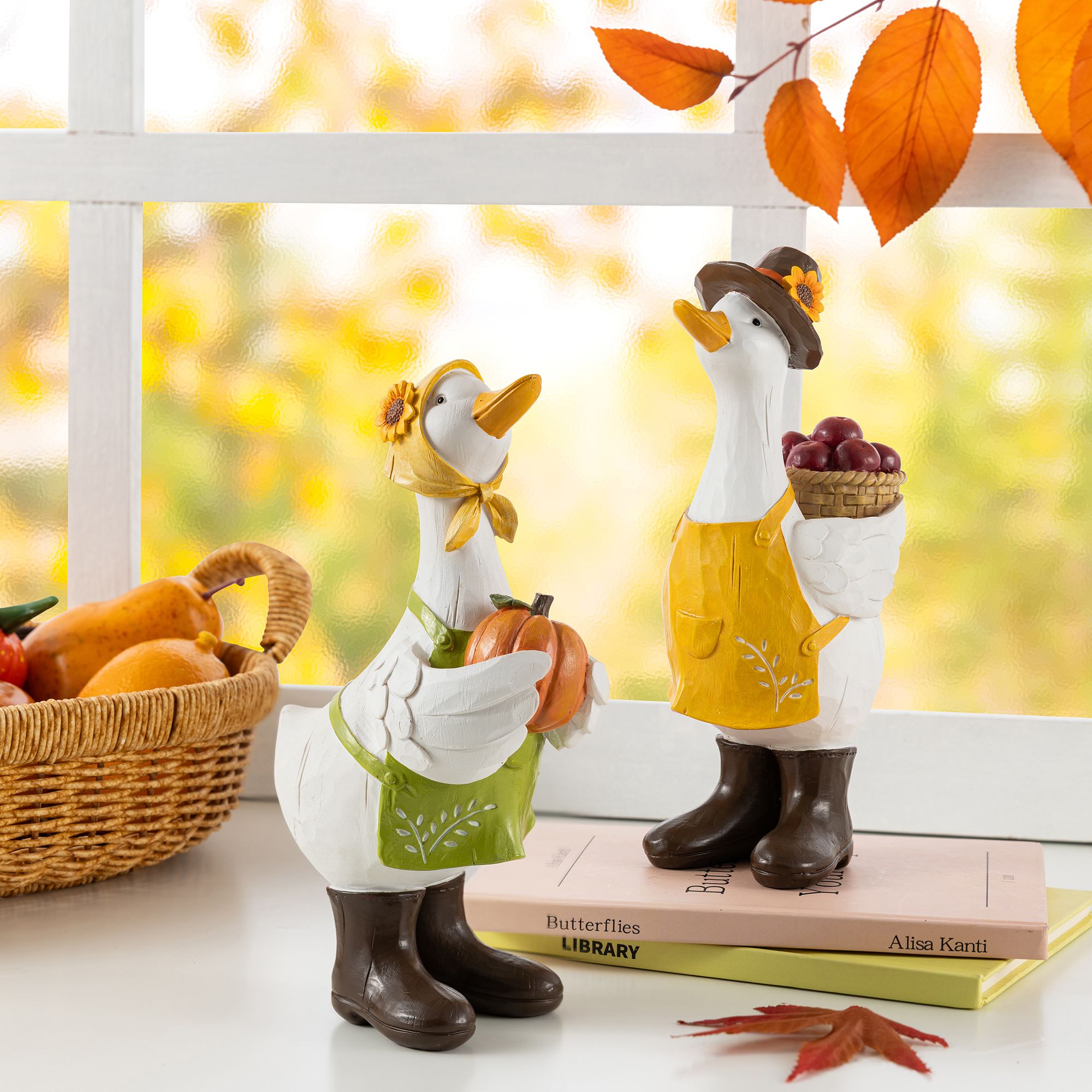 Glitzhome S/2 Fall Resin Geese Table Decor