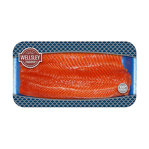 Wellsley Farms Skinless Fresh Canadian Salmon Fillet,  2-3 lbs.