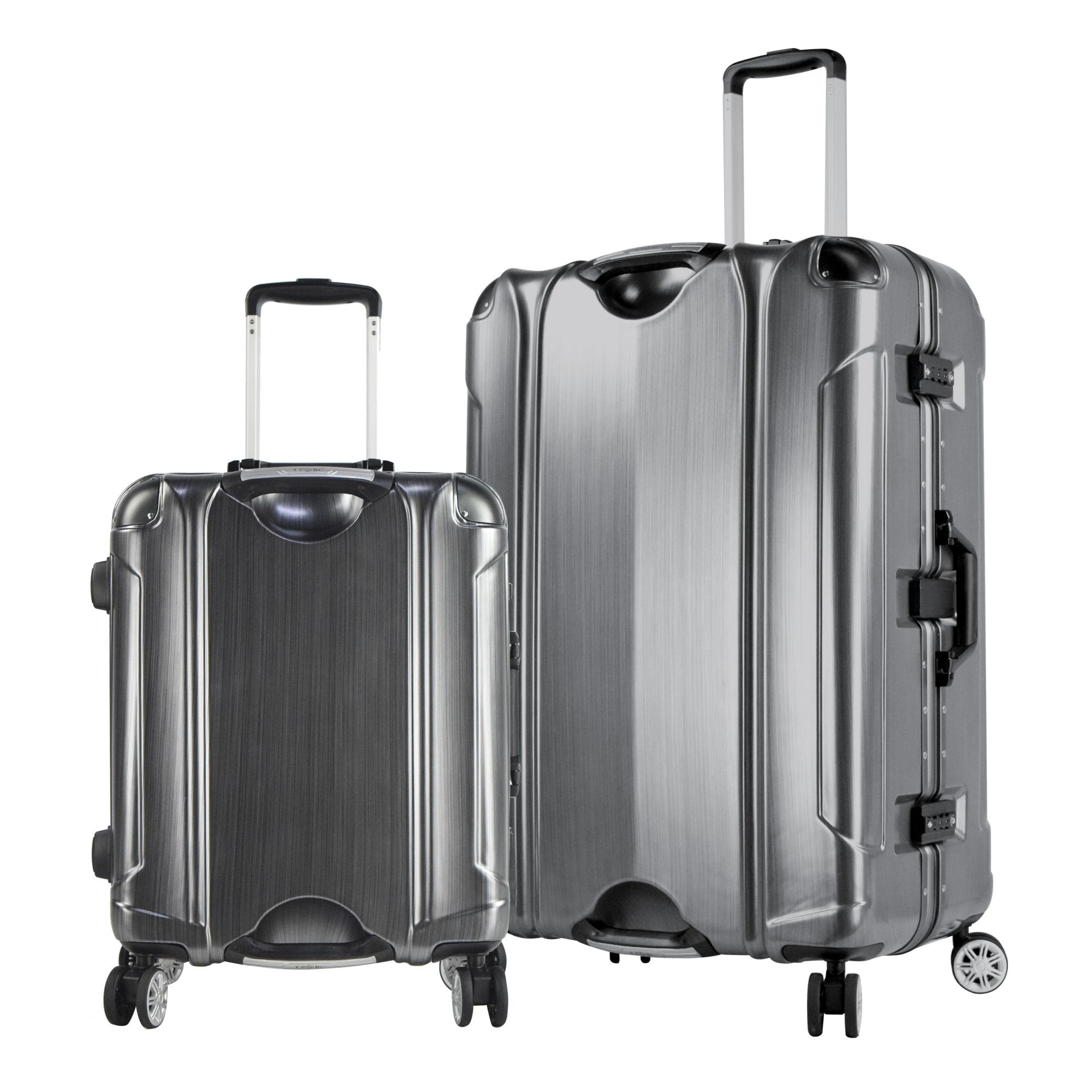 Travelers Club 2-piece Luggage Set in black