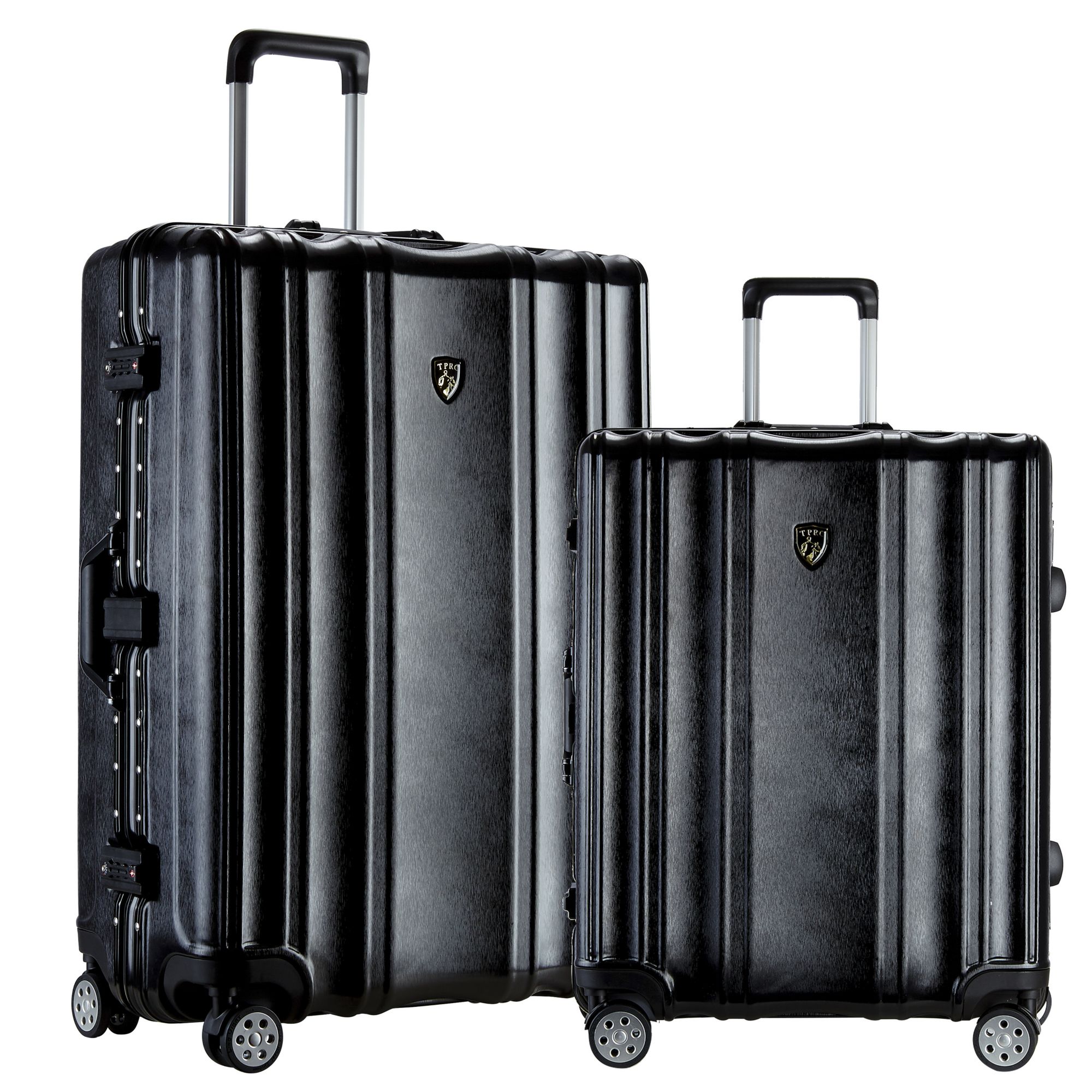 Travelers Club 2-piece Luggage Set in black