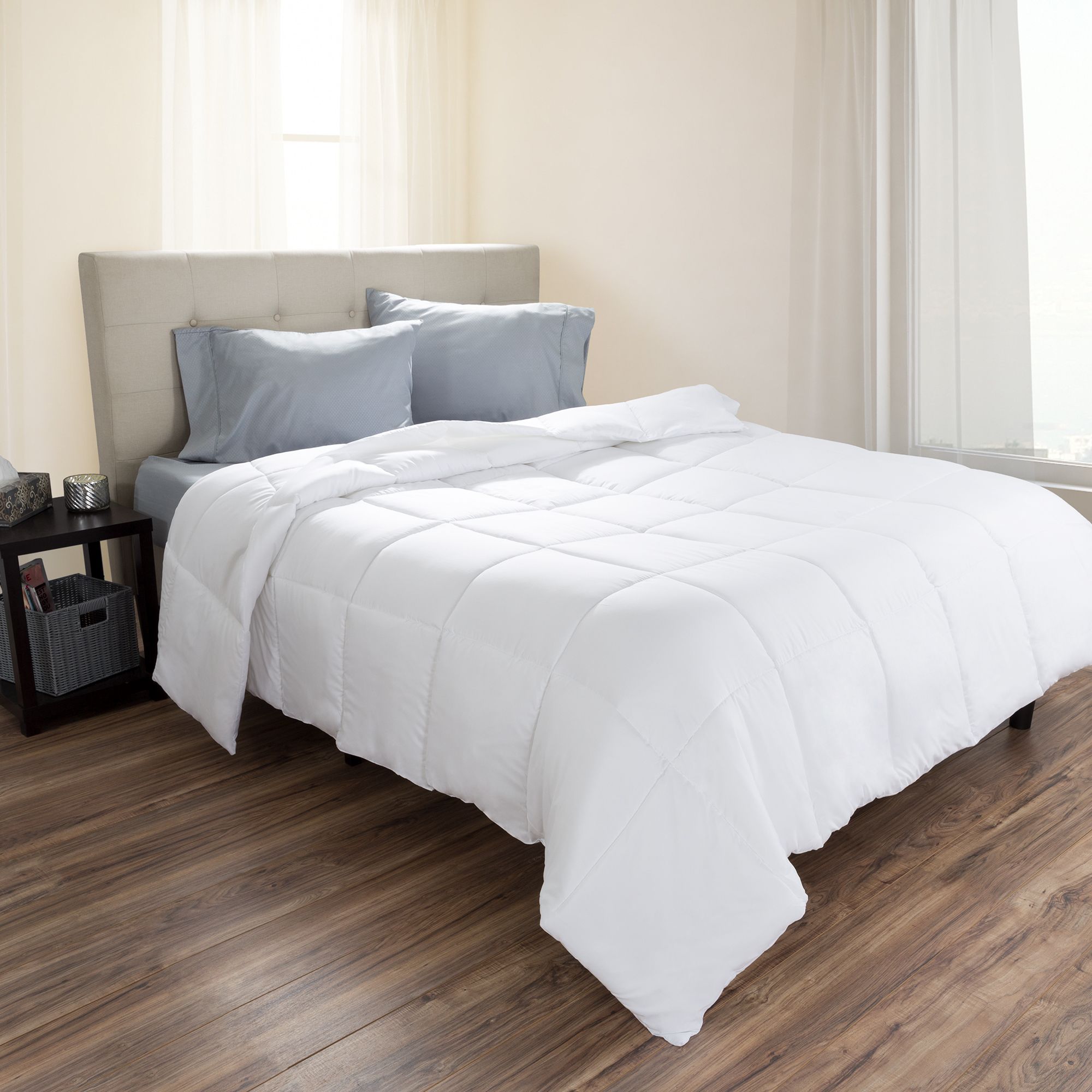 Brushed Down Alternative Twin Comforter in White