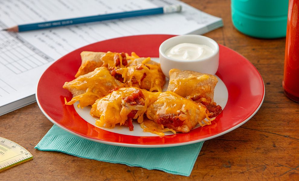 Cheesy Pizza Roll Nachos